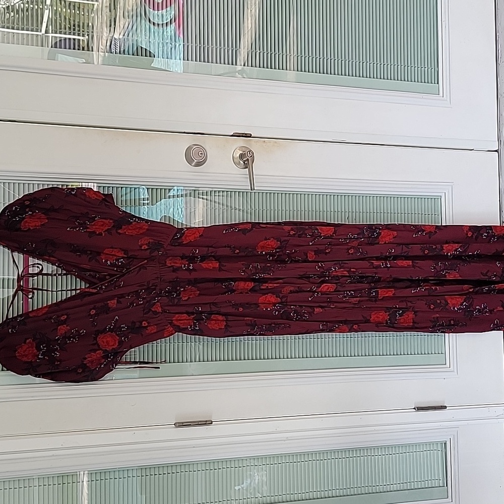 Band of Gypsies Morgan Wide Leg Floral Jumpsuit Burgundy with Roses Sz M - Picture 9 of 15